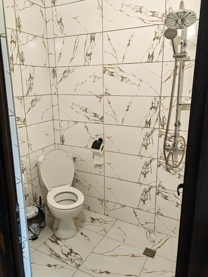 Rimovata Kashta Guest House Leshten Luaran gambar