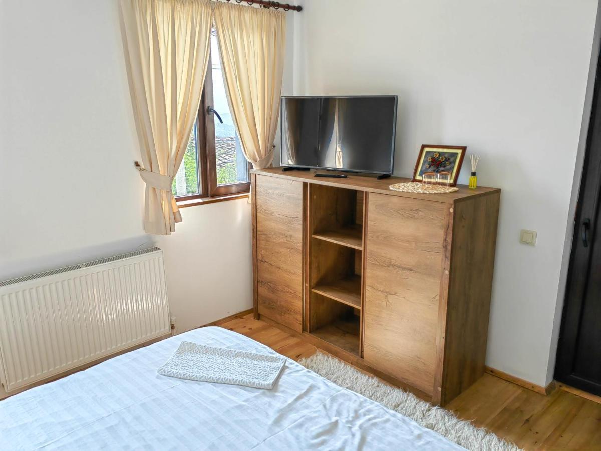 Rimovata Kashta Guest House Leshten Luaran gambar