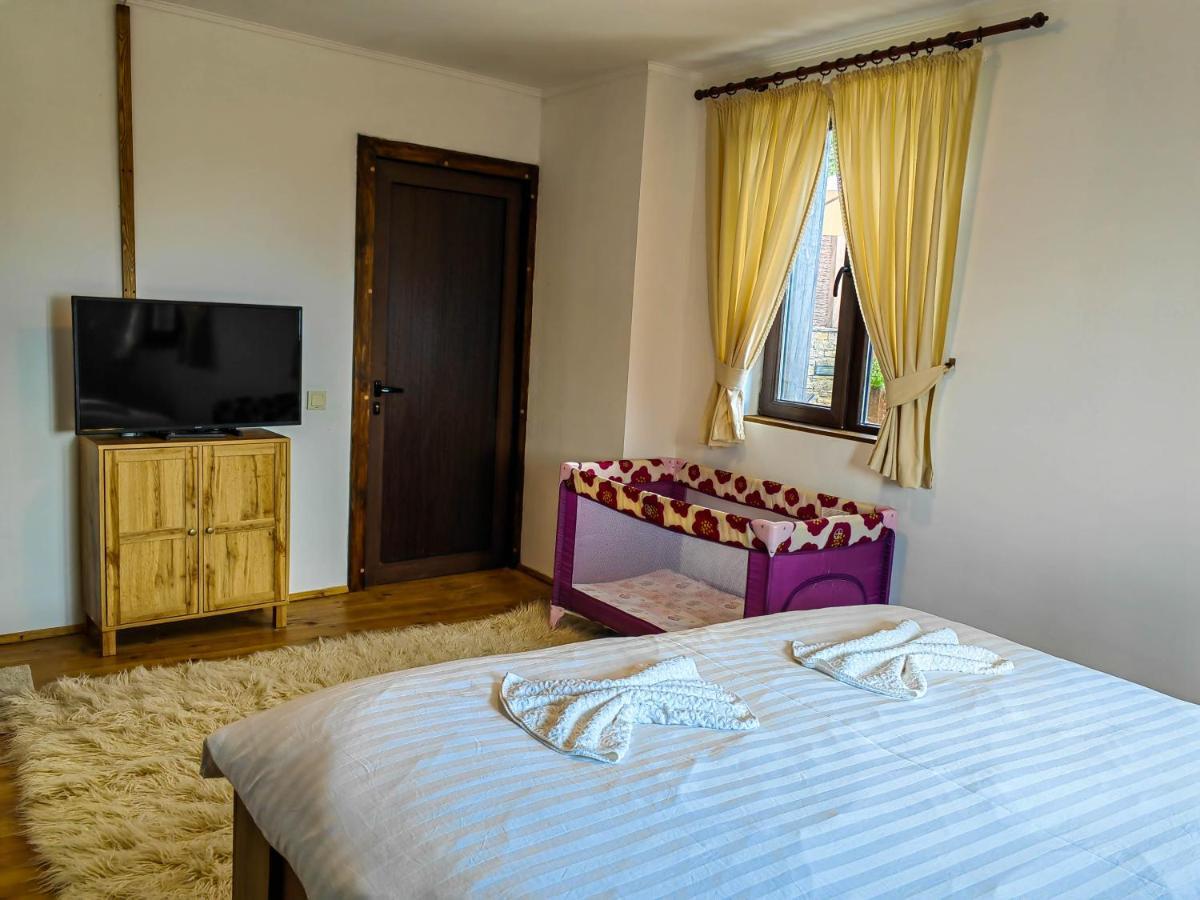 Rimovata Kashta Guest House Leshten Luaran gambar