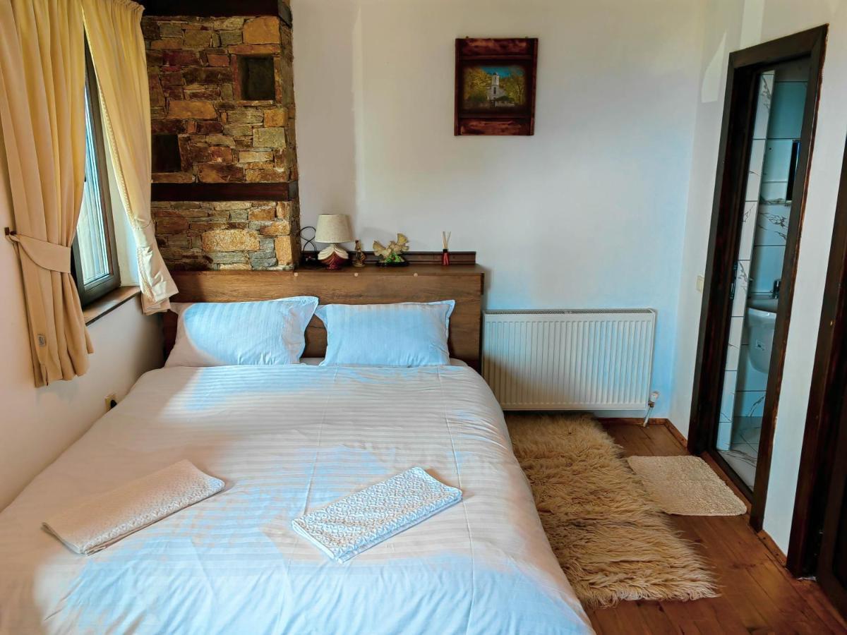 Rimovata Kashta Guest House Leshten Luaran gambar