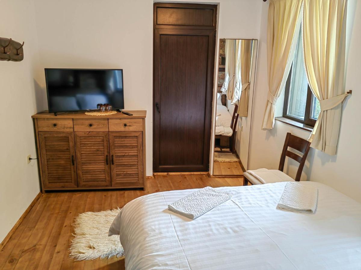 Rimovata Kashta Guest House Leshten Luaran gambar